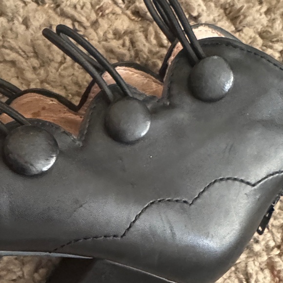 Miz Mooz Button Victorian Style Elegant Black Women's Heels Sz 7-7.5 - Picture 5 of 5